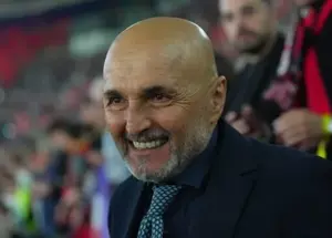 اسپالتی و تتوی ناپولی: از دست دیگر خون می‌دهم!