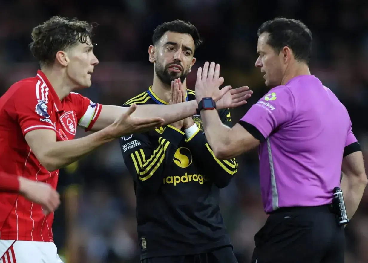 خشم مورینیوی مو قرمز: این داوری مضحکه است!