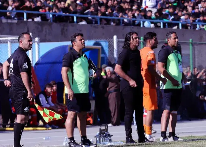 کُردهای مریوان، عاشقان مودب فوتبال(عکس)