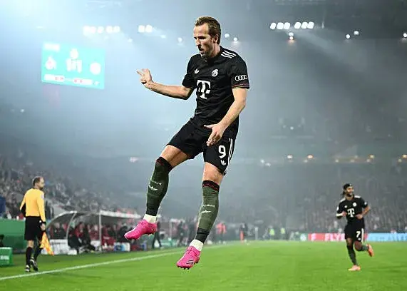 ترسناک‌ترین تیم دنیا می‌خواهد پاریس را له کند!