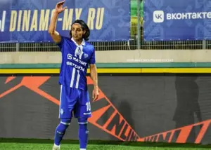 فونت عجیب برای لباس لژیونر جوان ایران (عکس)