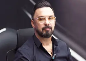 پاشازاده و صدرنشینی استقلال: با ۹۹ سرباز!