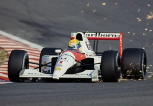 خودروی فرمول یک افسانهای آیرتون سنا در حراجی