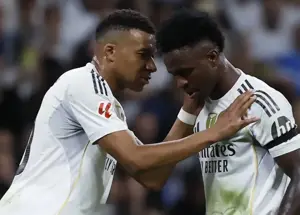 انتقاد از وینی: امباپه باید پنالتی بزند، نه تو!