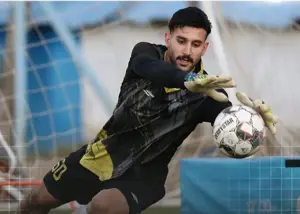 شانس به دروازه‌بان استقلال رو کرد