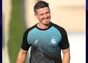 حضور وریا در کاروان استقلال به سوی اردن