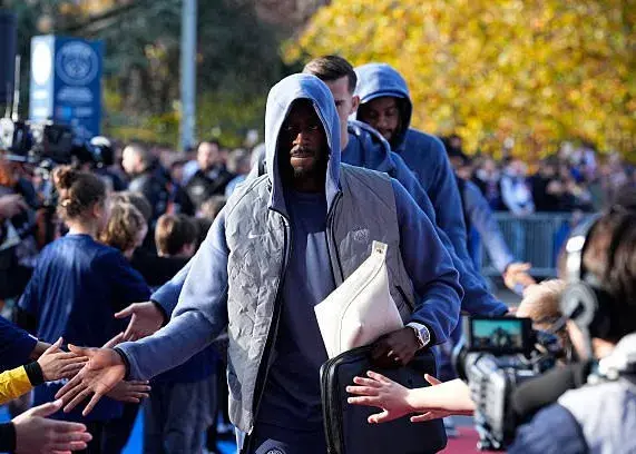 ابهام بزرگ در پاریس: دمبله چقدر بازی می‌کند