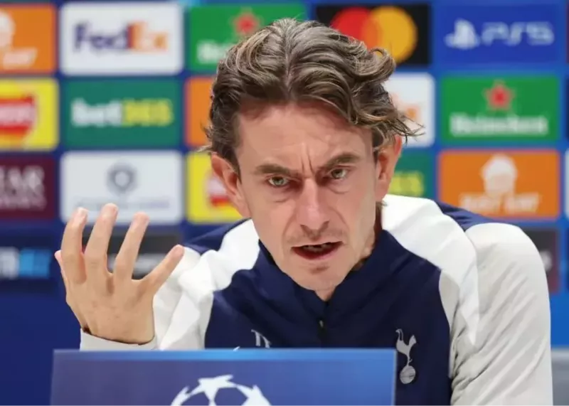 خیال فرانک راحت شد: دو بازیکن یاغی عذرخواهی کردند