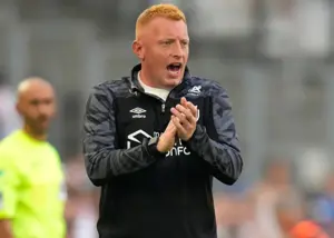 اخراج مربی گیم‌باز: مجازی کجا، واقعیت کجا!