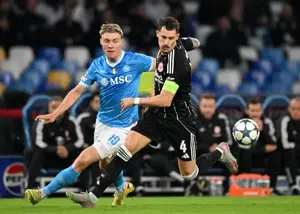 ناپولی در بن‌بست: شب سرد در مارادونا استادیوم