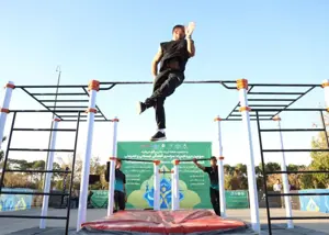 رقابت جذاب دختران و پسران، از خیابان تا سالن