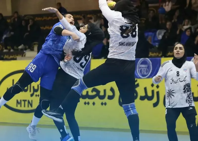 پایان شکست ناپذیری هندبال استقلال