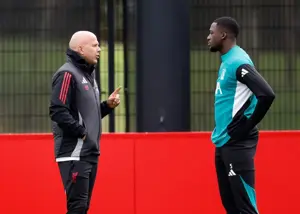 همیشه در صحنه جرم: کنایه اشلوت به مدافع مغضوب