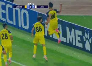 آشتی کنان رضاوند با گل، تشویق و پرواز به آسمان!