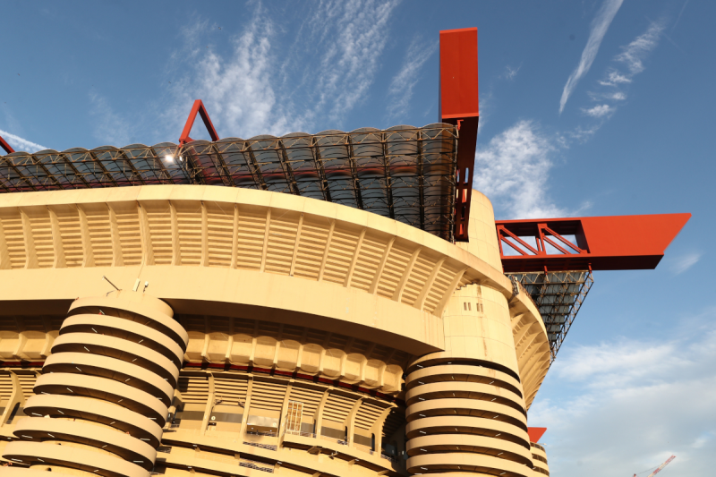 ورزشگاه سنسیرو تغییر نام میدهد