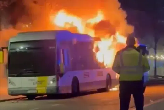 هواداران بارسا در بلژیک اتوبوس آتش زدند!