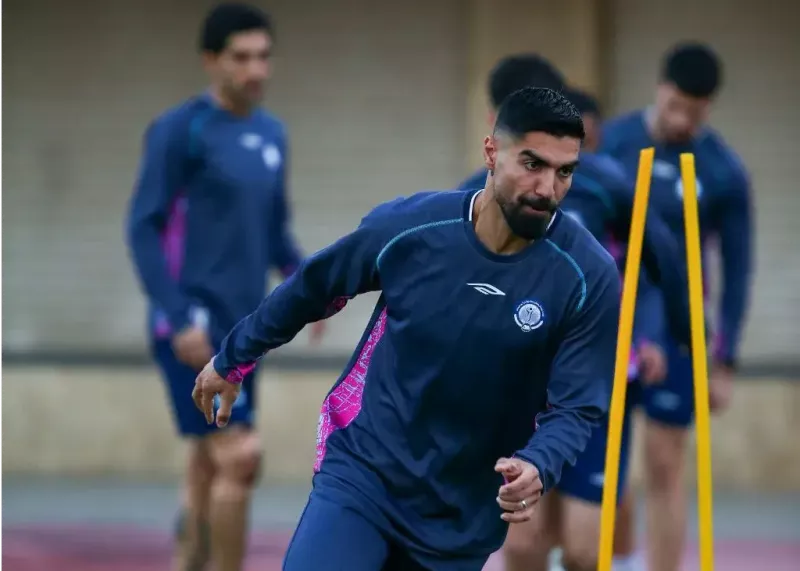 رونمایی رضا اسدی از نسخه‌ جام‌ملت‌ها