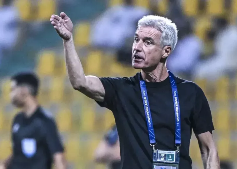 کاسترو قبل از اخراج: با قدرت ادامه میدهیم!