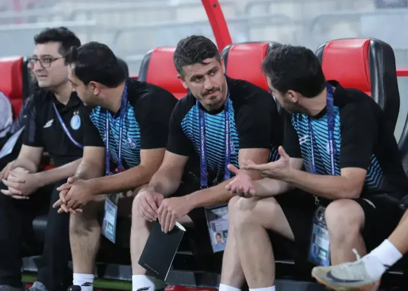 کاپیتانهای سابق استقلال فقط حرص خوردند!