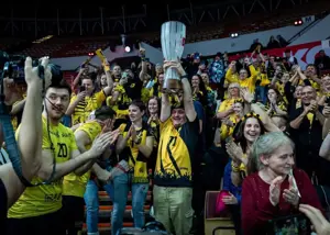 فتح اولین جام فصل با درخشش ویژه فوقستاره