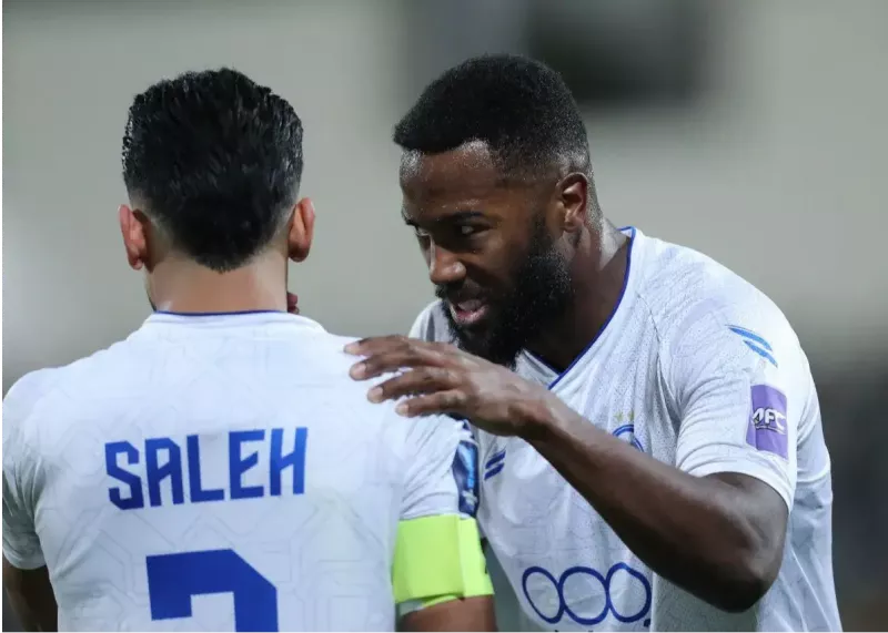 صعود استقلال تحت تاثیر هفت لحظه! (عکس)