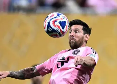 بمب زمستانی: برنده 8 توپ طلا در استانبول!