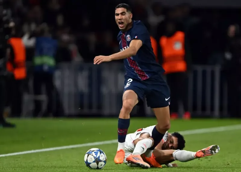 حکیمی بهترین بازیکن دنیا است و به موقع برمیگردد