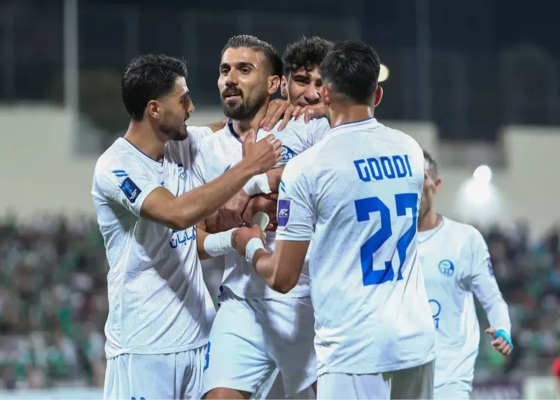 اتحاد دو بازیکن لرستانی در پیراهن استقلال (عکس)