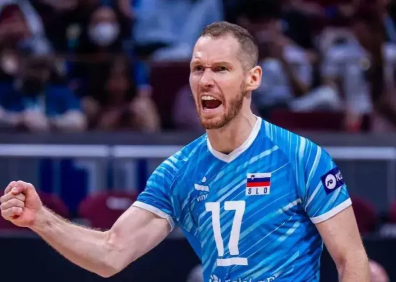 ستاره والیبال سفیر یک پروژه انساندوستانه