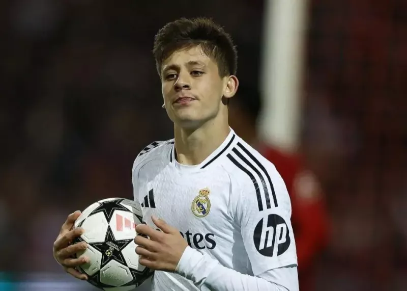 آردا گولر: رئال امسال همه جامها را میخواهد