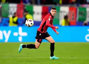 آسانی یکی از دو بازیکن محبوب سرمربی آلبانی