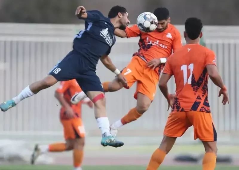 عنایتی و رفقا در جنگ چندجانبه رتبه دوم