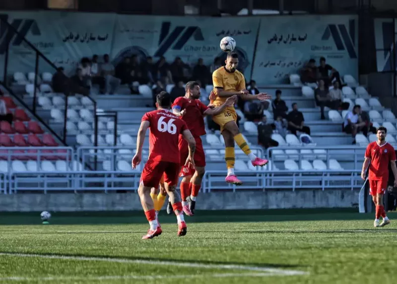 لیگ یک: تساوی در شمال با گل فوق جنجالی