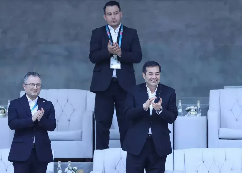 وزیر ورزش تماشاگر پیروزی ایران برابر تاجیکستان (عکس)