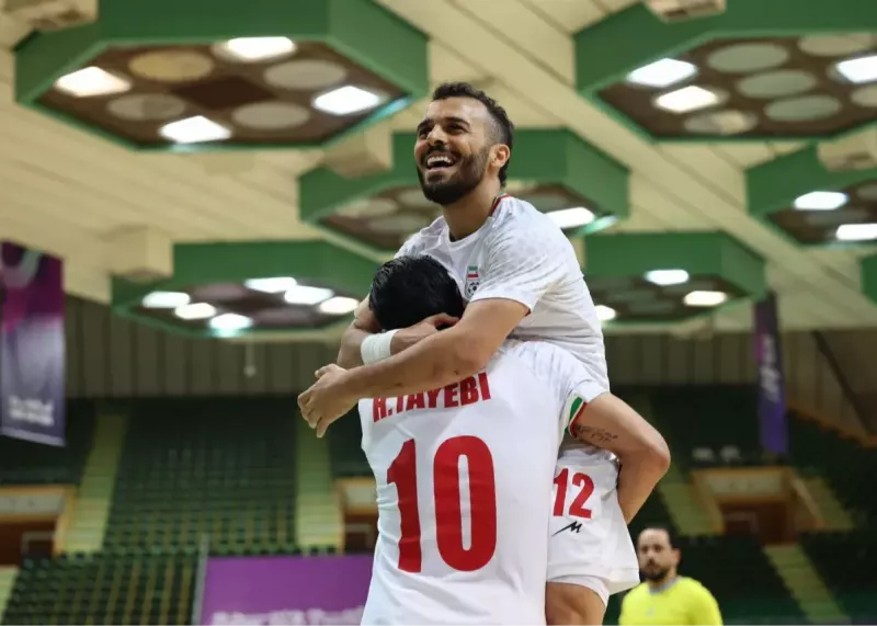 ایران ۴ - تاجیکستان ۱: ستارههای سالنیباز در نیمهنهایی