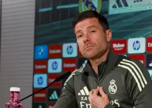 دروغ است: ژابی جواب گرت بیل را داد