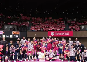 کورک یک تنه تیم ژاپنی را از بحران خارج کرد