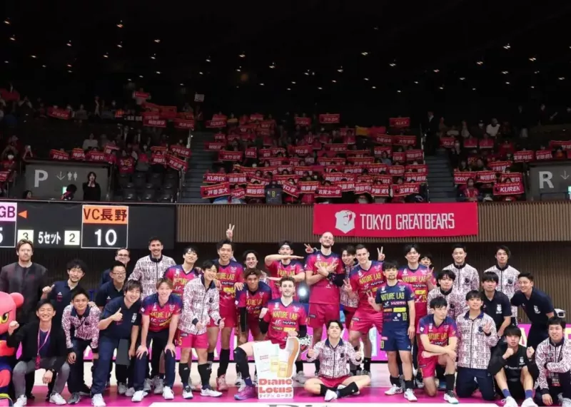 کورک یک تنه تیم ژاپنی را از بحران خارج کرد 