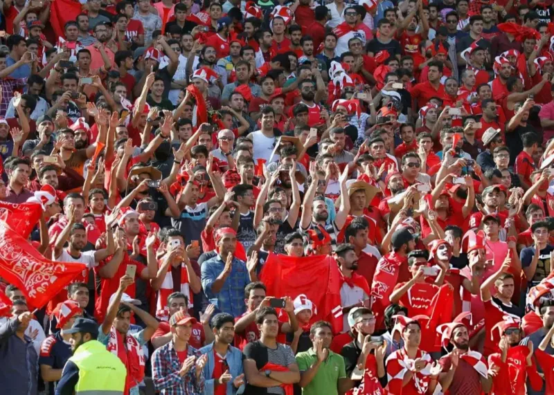 جنجال سرخابیها: در اروپا با شعارهای توهینآمیز چه میکنند؟