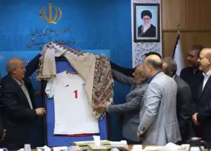 بدرقه‌ تیم‌های ملی دانش آموزی با حضور مهدی تاج