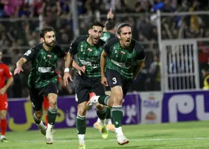 یک مدافع دروازه بیرانوند را گشود! (عکس)