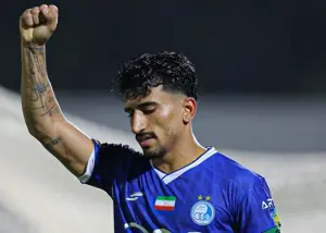 قلعهنویی پشت دست ساپینتو بازی کرد!