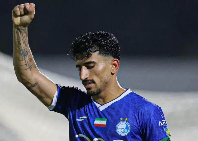 قلعهنویی پشت دست ساپینتو بازی کرد!