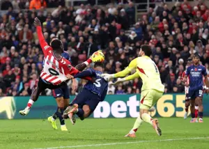 کار بزرگ ستاره گمنام: متوقف کردن آرسنال!