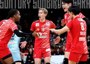 غول ژاپنی با دو ستارهاش غیرقابل مهار است