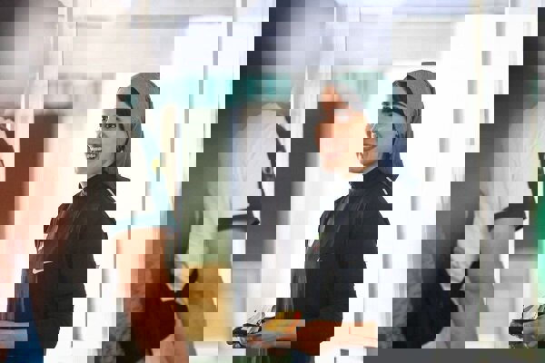 هانیه رستمیان در تپانچه ۱۰ متر فینالیست شد