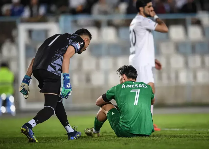 پنالتی بده: خودم میگیرم! (عکس)