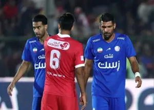 بازیکنان استقلال خوزستان پشت فرمان تاکسی اینترنتی