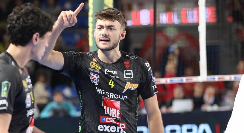 خبر بد برای لژیونر والیبال ایران: رقیبش MVP شد