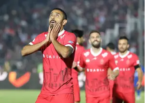 کاظمیان عاشق گل به آبی‌ها (عکس)